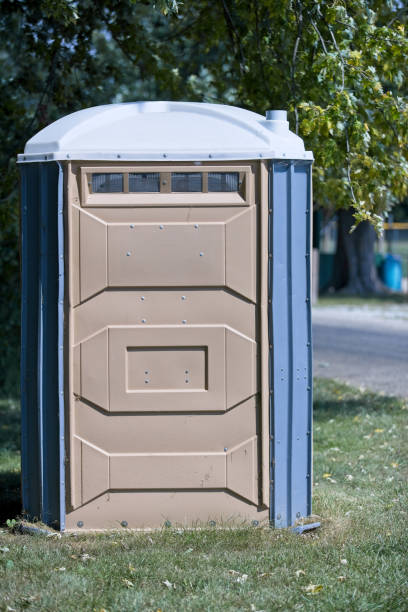 Best Porta potty rental near me  in Genoa City, WI